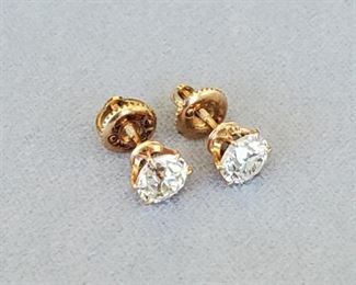 14K Gold & Diamond Stud Earrings 1.75 Carats. Gemologist Grading included.