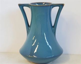 1941 RARE Roseville Rozane 3-8" Vase TRIAL GLAZE. Marked on the bottom 61-864, which is the identification number of the glossy blue experimental trial glaze used at the factory for this piece. Experimental glazes are very hard to find, as many were never put into production. The vase measures 8 1/2" tall. In excellent, undamaged condition and guaranteed to be an original Roseville pie