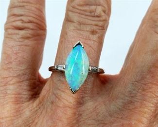 Lady's 14K White Gold Opal Ring Size 8 1/4