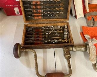 Hand drill brace & bits in wooden box
