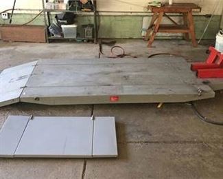 Motorcycle Lift 