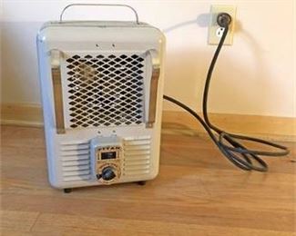 Titan Portable Heater 