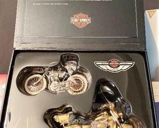 Additional photo of inside Harley-Davidson Box Set