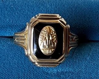 1943 10K Gold Garden City High School Class Ring Size 11 Total Weight 6.5 Grams