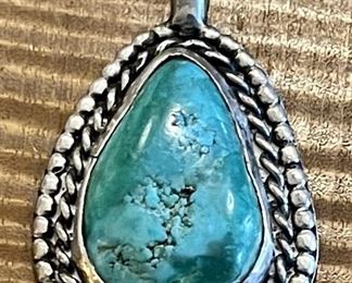 Vintage Navajo Sterling Silver And Turquoise Pendant Weighs 9.3 Grams 