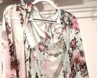 ladies shirt - S- there is more clothes than what is shown in these pictures