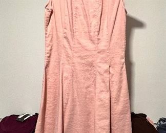 Theory dress size - 00- there is more clothes than what is shown in these pictures