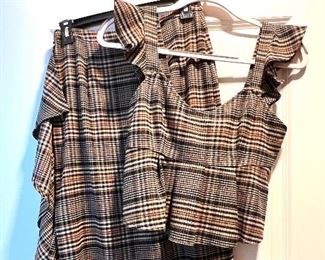 Leith skirt and matching top - XS- there is more clothes than what is shown in these pictures