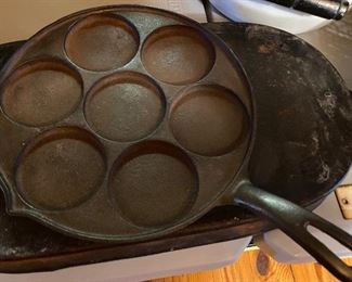 Old Griswold Egg Poaching Skillet
