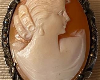 Silver Cameo