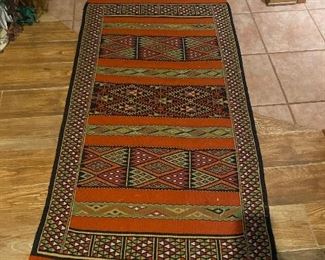 Rug
Measures 61 x 33
