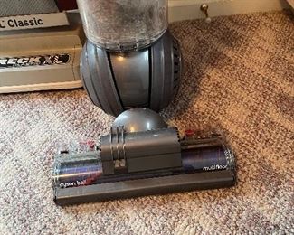 Dyson Vac