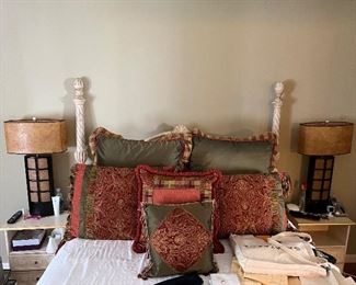 Pillows to a matching bedding set