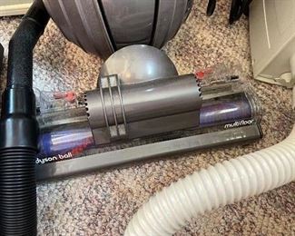 Dyson ball Multifloor Vac