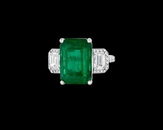 Lot 9869 Emerald  Diamond Ring