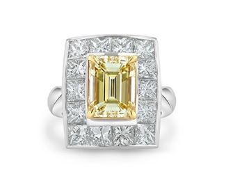 Lot 9945 Fancy Lt. Yellow Diamond Ring 8.77ct