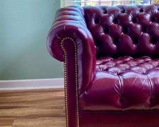 Tufted Chesterfield Sofa in burgundy leather