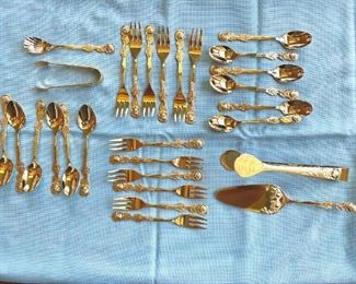 Gold plate flatware set