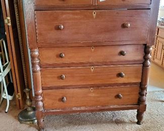 1830s Walnut chest in great condition $390