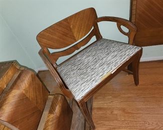 vintage waterfall bedroom set in great condition