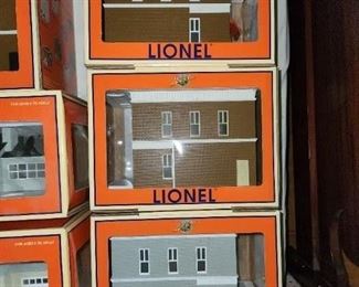 Lionel buildings, never out of boxes