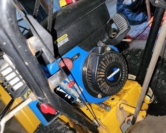 Cub Cadet electric start snowblower, Tecumseh engine