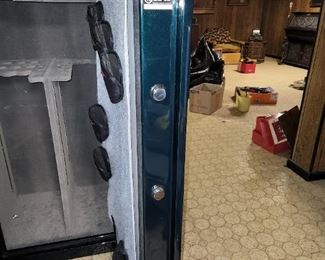 Champion g&n safe, Model Triumph 25