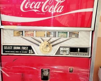 Coca cola machines, vending machine, vintage Coke machine, glass botttle machine 