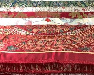 GRBA755 Kimonos, Table Cloths And More