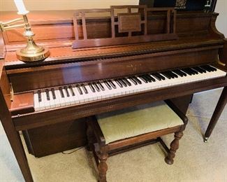 William Knabe console piano -wonderful condition 