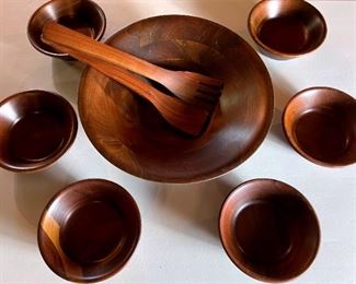 Walnut Salad Bowl And Serving Bowls Utensils