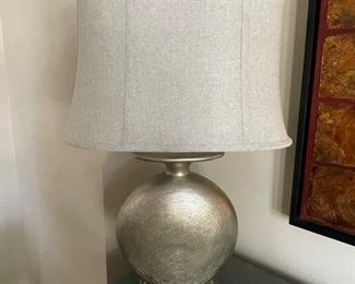 Very nice lamp. 