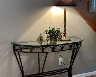 METAL/GLASS ENTRY TABLE