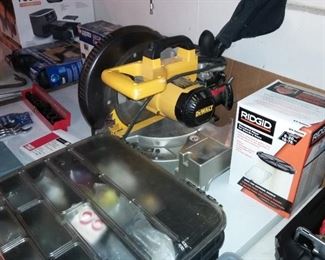 DeWalt compound Miter Saw