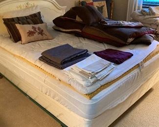 Queen Size bed