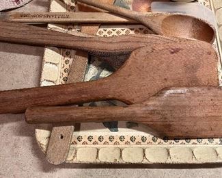 Antique paddles 