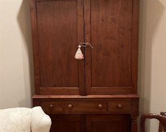corner cabinet