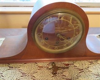Mantle Clock
