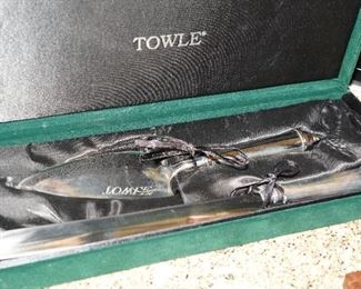 Towle pie server and knife