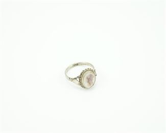Sterling vintage cameo ring