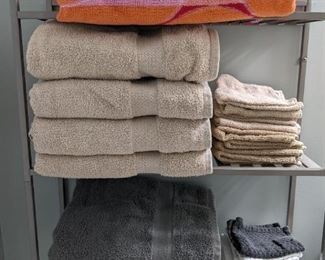 Fluffy towels 