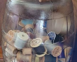 Large pickle jars with thread