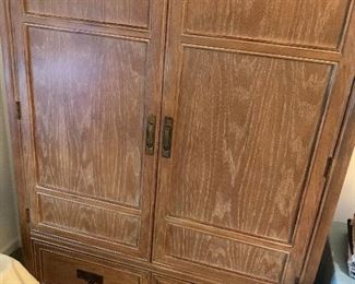 Stanley armoire