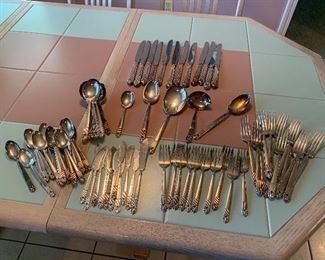 National guildcrest “Astrid”.