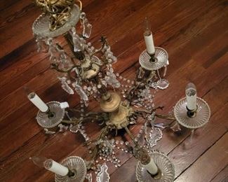 Chandelier with all the crystals attached