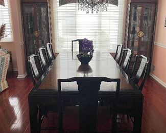 Chin Hua Century Asian Style Dining Room set with additional leaf extension