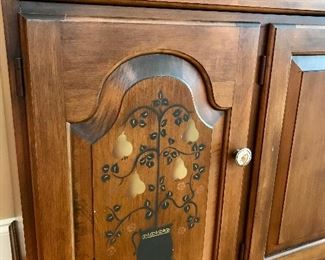 Lambert Hitchcock Hutch