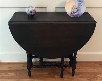 Drop Leaf Table
