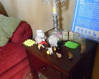 nice lamp small table