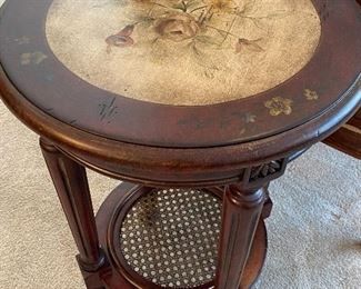 Close up of the Round Side Table